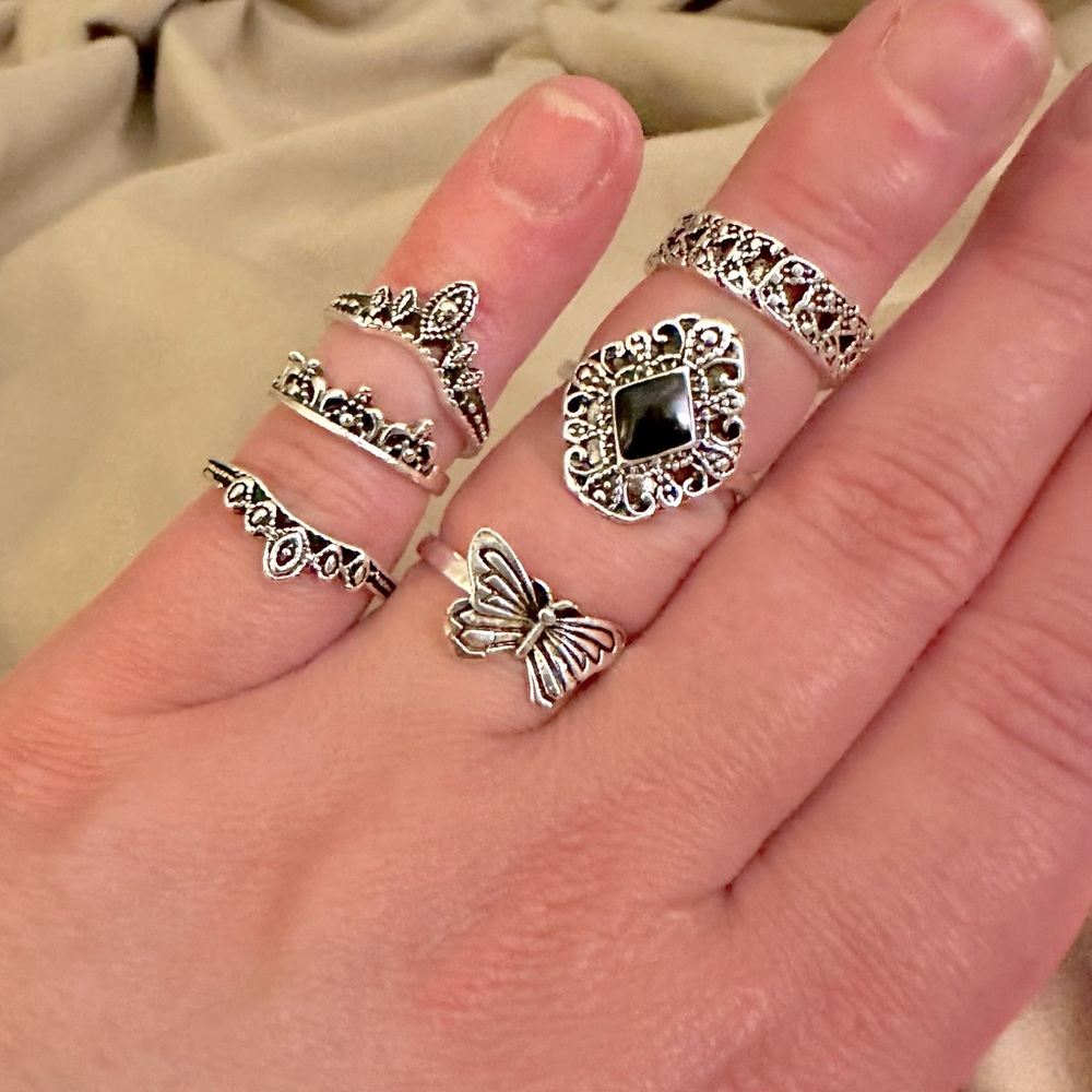 Silver ring set - Picture 2 of 2